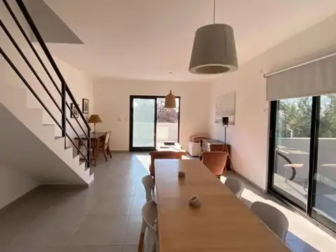 Av. Gral. Juan Domingo Perón 4100