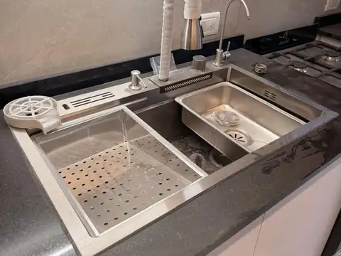 Depto Tipo Casa 4 ambientes con 2 baños