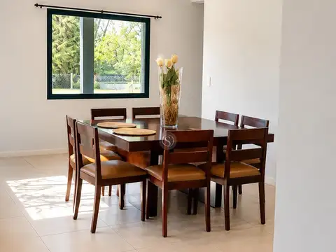 Casa en Alquiler 1 año