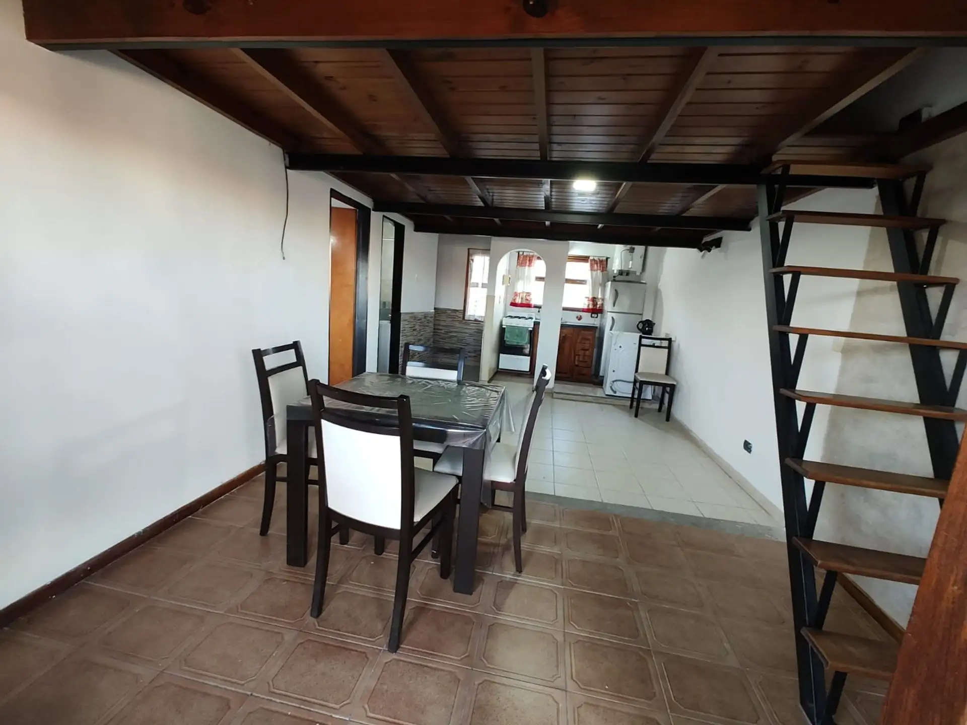 Depto 2 amb, 39m² con balcón y sin expensas — Parque Luro