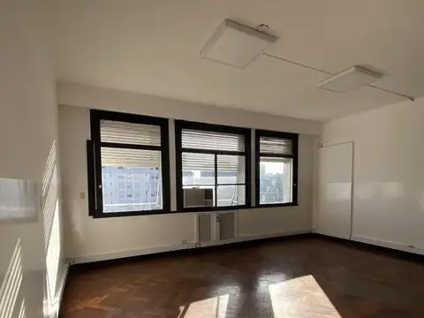 Oficina en Venta en Monserrat, USD 65.000