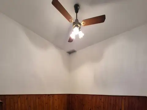 Depto Tipo Casa en Venta en Lanus Oeste, USD 45.000