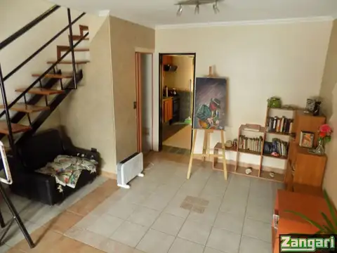 Depto Tipo Casa en Venta de 3 dormitorios
