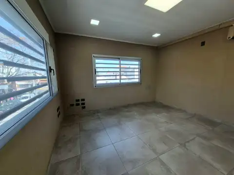Galpon en Alquiler en Berazategui, $ 2.000.000