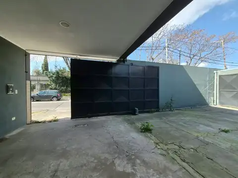 Galpon en Alquiler en Berazategui, $ 2.000.000