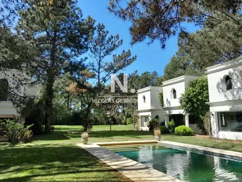 Casa en Venta de 5 dormitorios