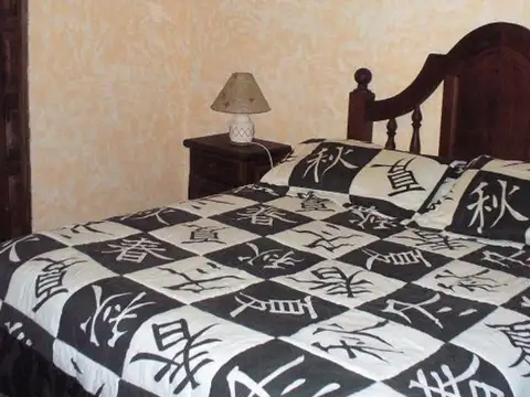 Casa en Venta con 3 cocheras