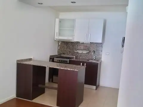 Roosevelt 2800, Piso 1