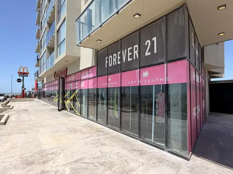 Local en Alquiler en Centro, $ 8.400.000