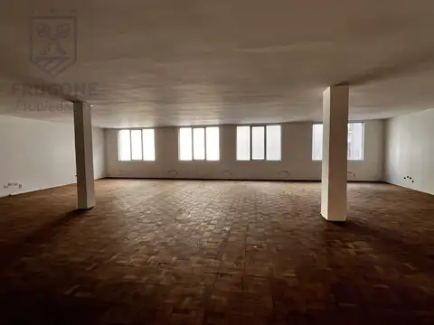 Suipacha 100