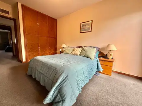 Depto Tipo Casa en Venta con 1 cocheras