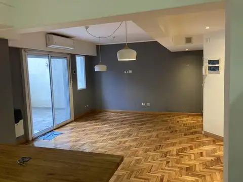 Departamento 3 amb c/patio y cochera