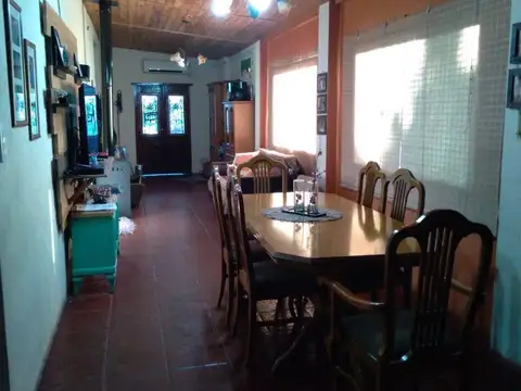 Casa en venta - 3 Dormitorios 2 Baños - Punta Indio