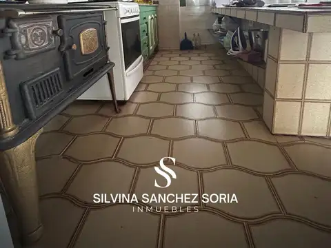 Casa 4 ambientes con 1 baño