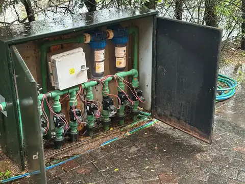 Casa 5 ambientes con 3 baños