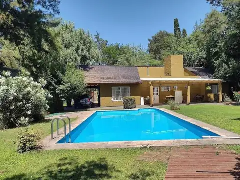 Casa 4 ambientes con pileta en Ingeniero Maschwitz - Apto Credito