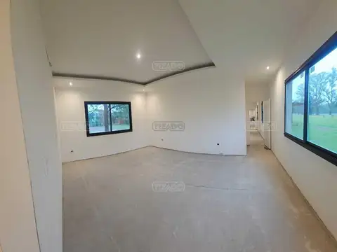 Casa  en Venta en Comarcas de Lujan, Luján, G.B.A. Zona Oeste