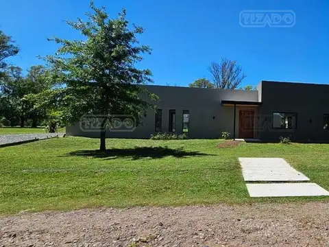 Casa  en Venta en Comarcas de Lujan, Luján, G.B.A. Zona Oeste