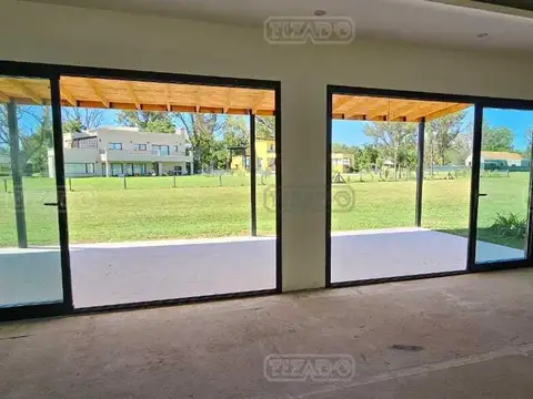 Casa en Venta en Comarcas de Luján, USD 190.000