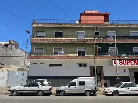 DEPARTAMENTO TRES AMBIENTES A RECICLAR