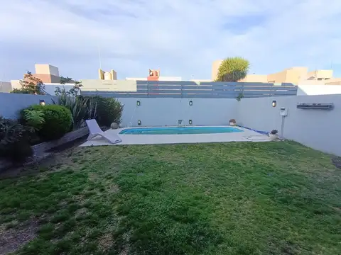 Casa en Venta al Oeste