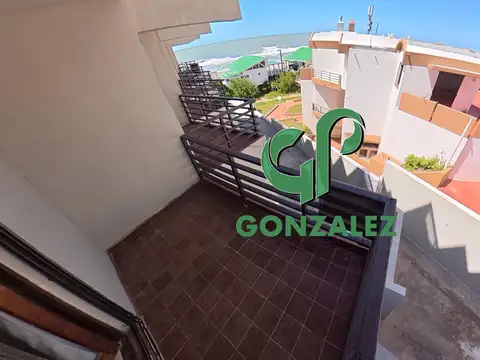 Duplex frente al mar  con cochera cubierta