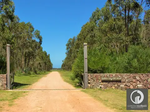 Terreno de 2510 metros cuadrados en venta Rocha Uruguay La Coronilla
