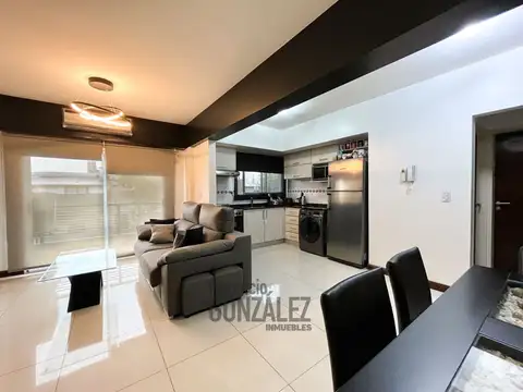 2 Ambientes al frente con balcon y luminoso en mataderos