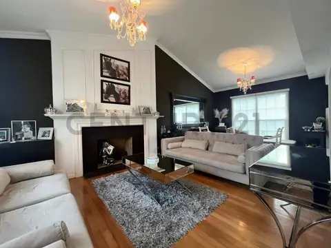 Casas en venta en Abril, 4 dormitorios