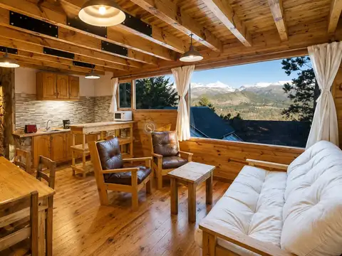 Casa 9 ambientes con 4 baños