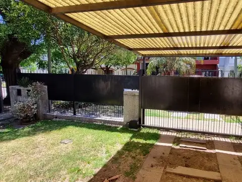 Depto Tipo Casa en Alquiler de 2 dormitorios