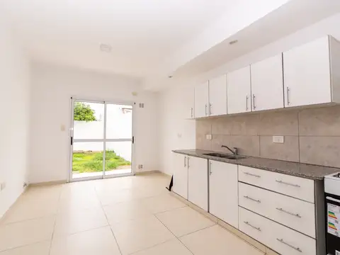 Depto Tipo Casa en Venta en San Carlos, USD 85.000