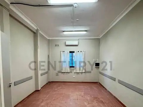 Arias 2800, Piso 0