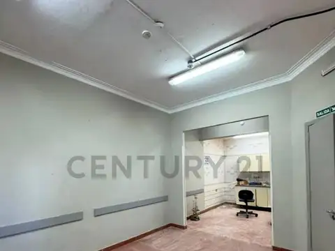 Local lote propio en Saavedra