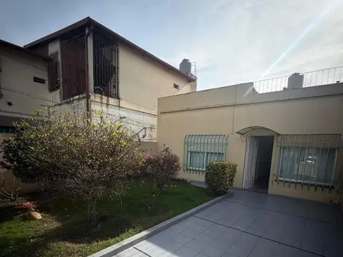 Depto Tipo Casa en Alquiler de Monoambiente