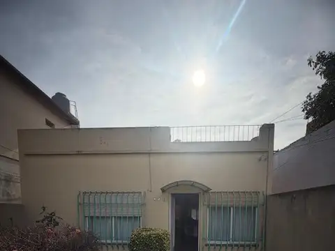 Depto Tipo Casa en Alquiler en Jose Ingenieros, $ 1.100.000