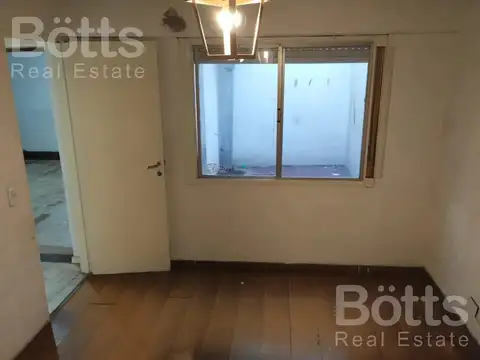 VENTA DE CASA 4 AMBIENTES CON GARAJE EN TIGRE CENTRO