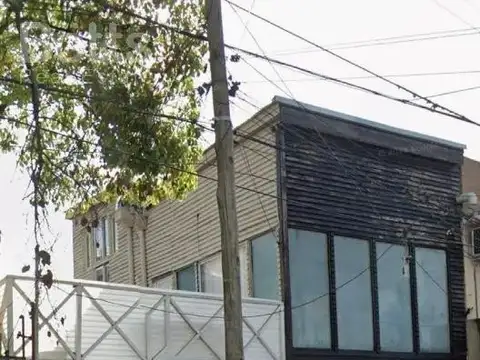 VENTA DE CASA 4 AMBIENTES CON GARAJE EN TIGRE CENTRO