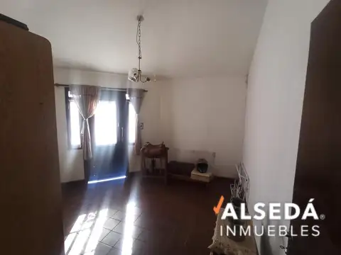 Casa en Venta en Alberdi, USD 85.000