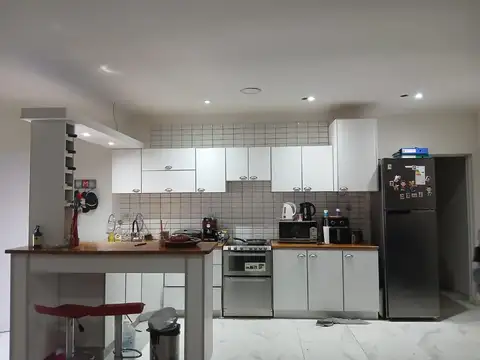 Propiedad en venta sobre calle JUAN MANUEL DE ROSAS AL 1500