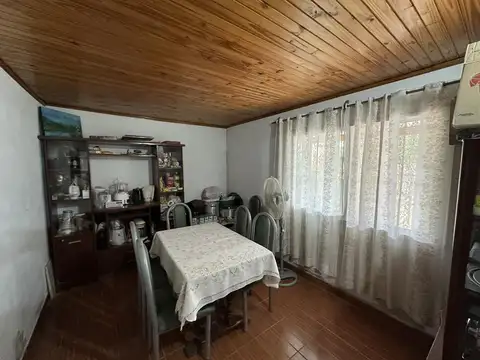 Casa en Venta en barrio Lubo, Campana. 3 dormitorios. Patio. Cochera