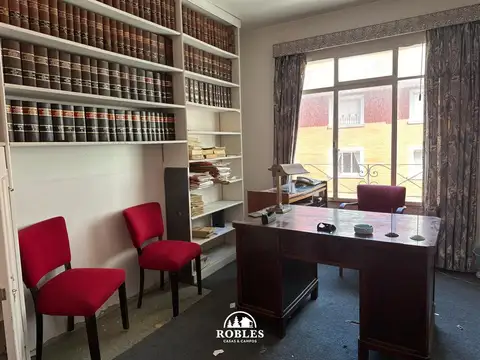 Oficina en estratégica ubicación del Centro de la ciudad.
