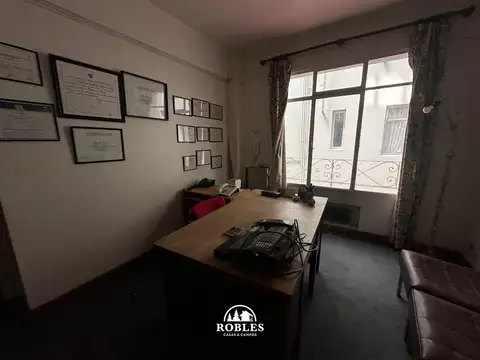 Oficina en estratégica ubicación del Centro de la ciudad.