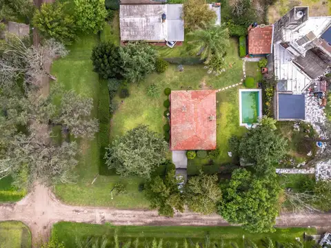 Casa en Venta con 1 cochera
