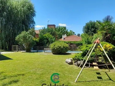 Casa 4 ambientes con 3 baños