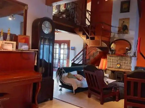 Luisoni 8300, Piso 0