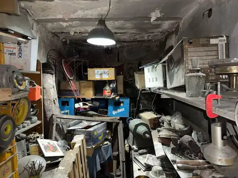 VENTA PH 3 AMBIENTES A REFACCIONAR, AVELLANEDA