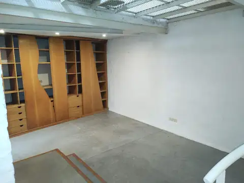 Depto Tipo Casa en Venta 27 años