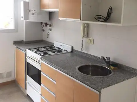 Venta Departamento Monoambiente A Metros De GER. Abasto