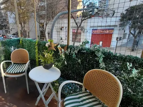 Alquiler departamento 4 ambientes con balcón Flore